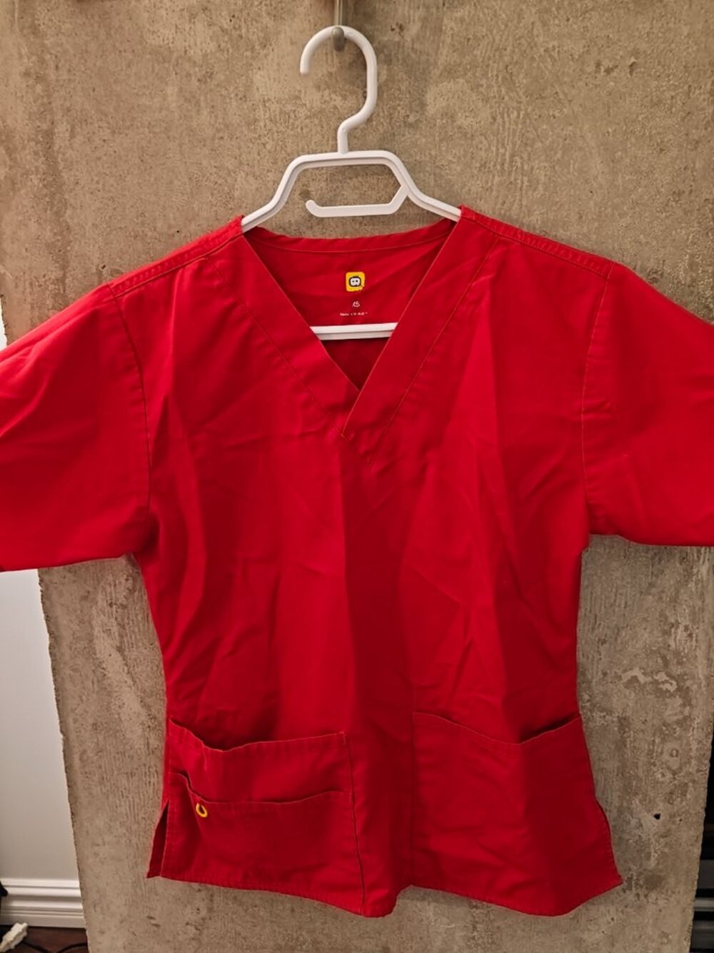 WonderWink Origins "Bravo" 5-Pocket V-Neck Scrub Top (Style #6016) - Red -XS